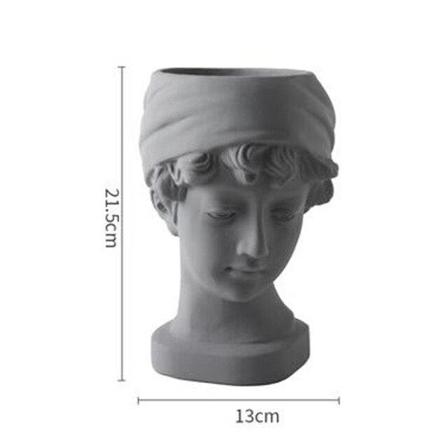 "Portrait" flowerpot mold - madmolds -