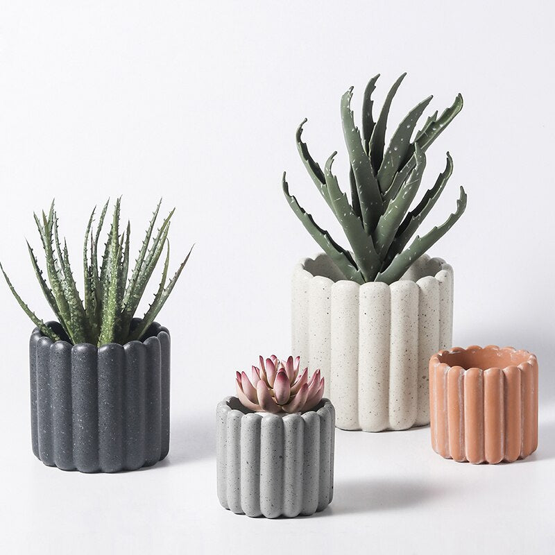 https://madmolds.com/cdn/shop/products/RP121_Planter_silicone_mold_32.jpg?v=1648037785
